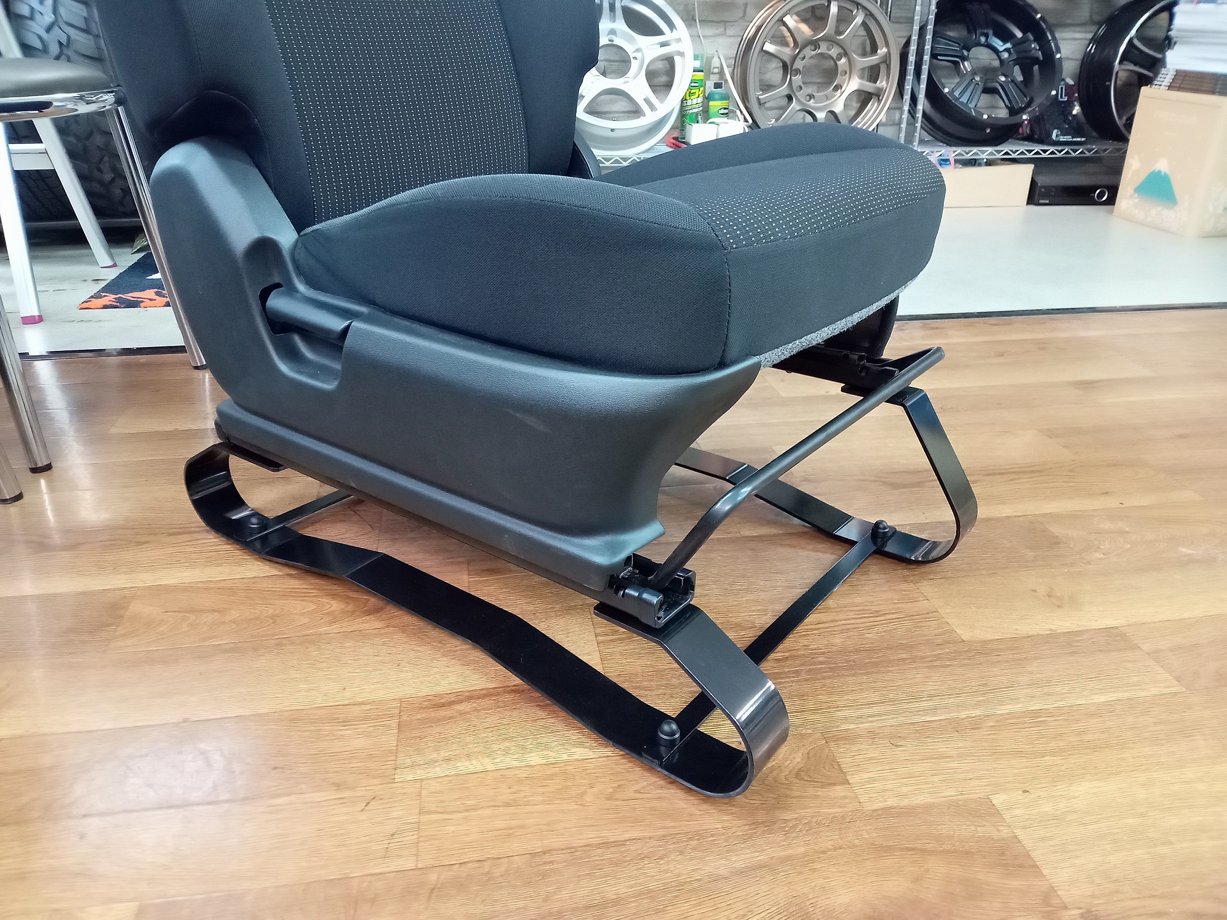 シートスタンド60